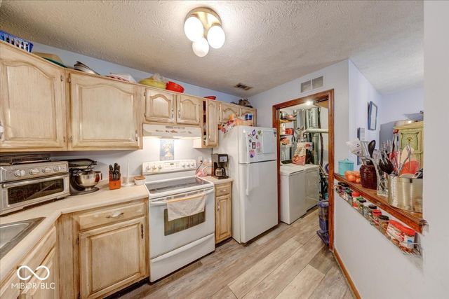 1763 Wellesley Lane 2A, Indianapolis, IN 46219