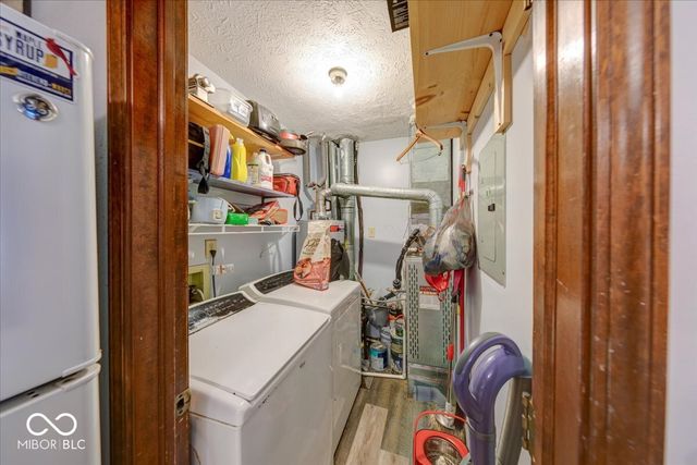 1763 Wellesley Lane 2A, Indianapolis, IN 46219