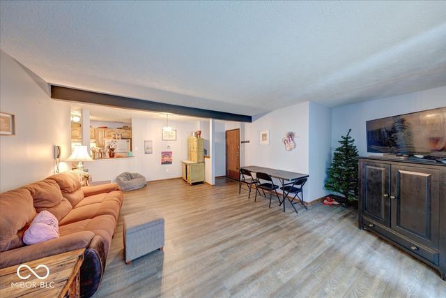 1763 Wellesley Lane 2A, Indianapolis, IN 46219