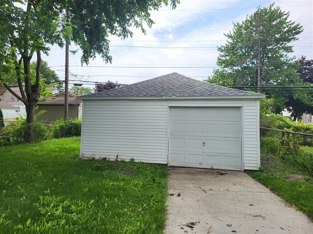 21769 Donald Avenue, Eastpointe, MI 48021