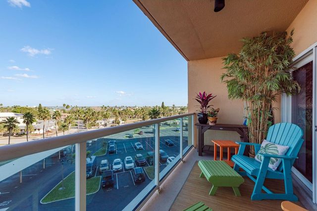 880 MANDALAY AVENUE N404, Clearwater Beach, FL 33767