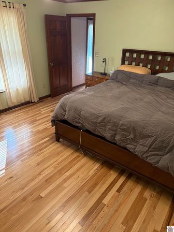 401 Tudor Blvd, Paducah, KY 42003