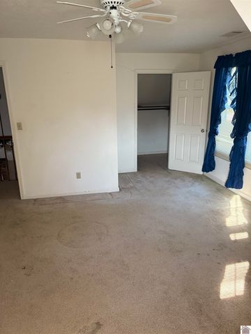 401 Tudor Blvd, Paducah, KY 42003