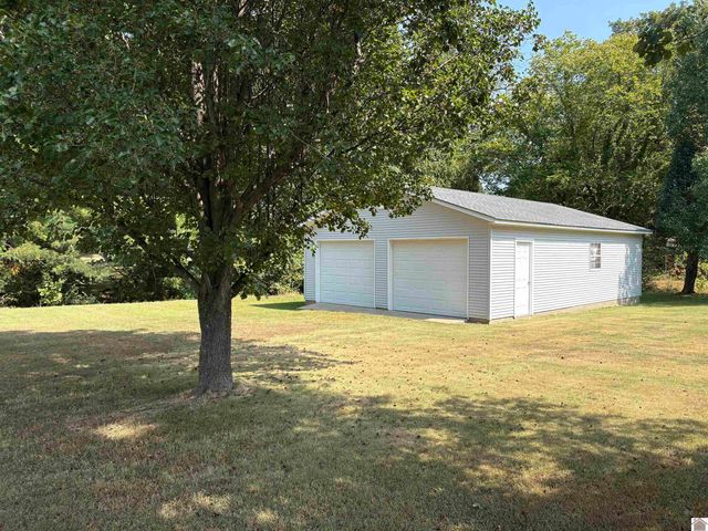 401 Tudor Blvd, Paducah, KY 42003