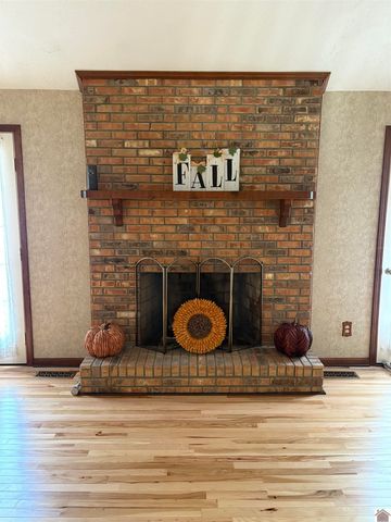 401 Tudor Blvd, Paducah, KY 42003