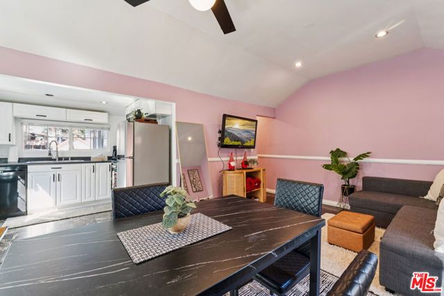 565 Lakewood Lane, Big Bear City, CA 92315