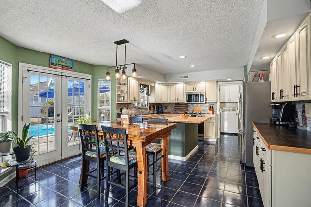 2181 Deerfield Ave., Surfside Beach, SC 29575