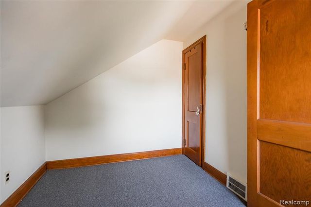 5045 Caniff Street, Hamtramck, MI 48212