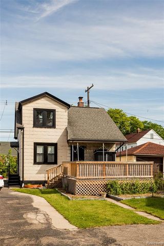 5045 Caniff Street, Hamtramck, MI 48212