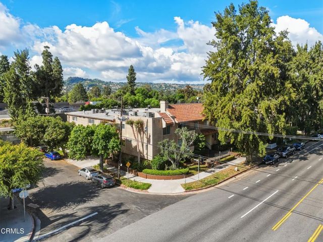 12940 Riverside Drive 106, Los Angeles, CA 91423