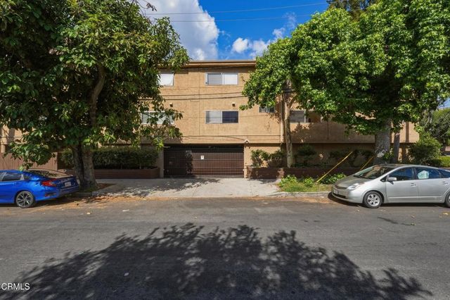 12940 Riverside Drive 106, Los Angeles, CA 91423