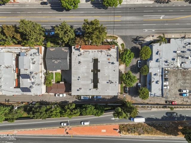 12940 Riverside Drive 106, Los Angeles, CA 91423