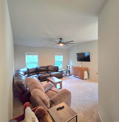 23 Dunnaway Drive, Austin, AR 72007