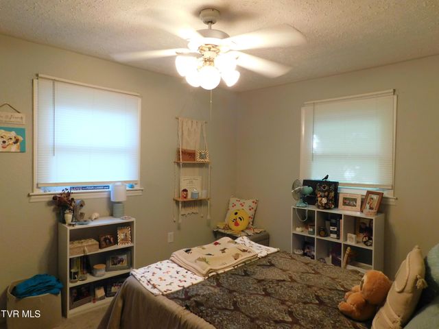 304 Southeast Highland Street, Wise, VA 24293
