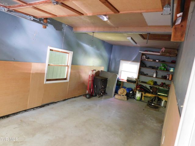 304 Southeast Highland Street, Wise, VA 24293