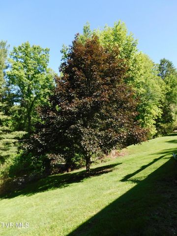 304 Southeast Highland Street, Wise, VA 24293