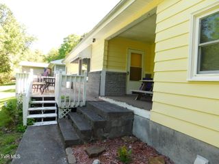 304 Southeast Highland Street, Wise, VA 24293