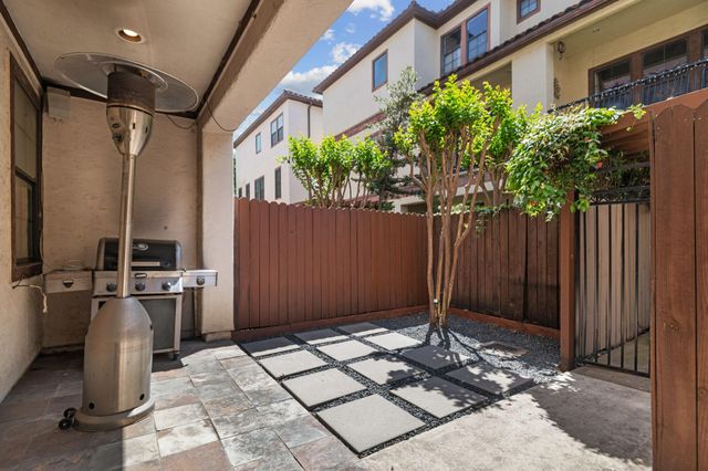 3935 Gibson Street, Houston, TX 77007