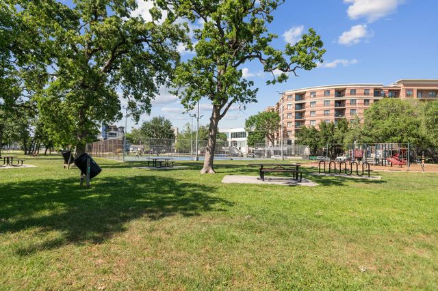 3935 Gibson Street, Houston, TX 77007