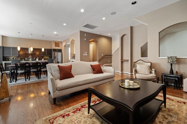 3935 Gibson Street, Houston, TX 77007