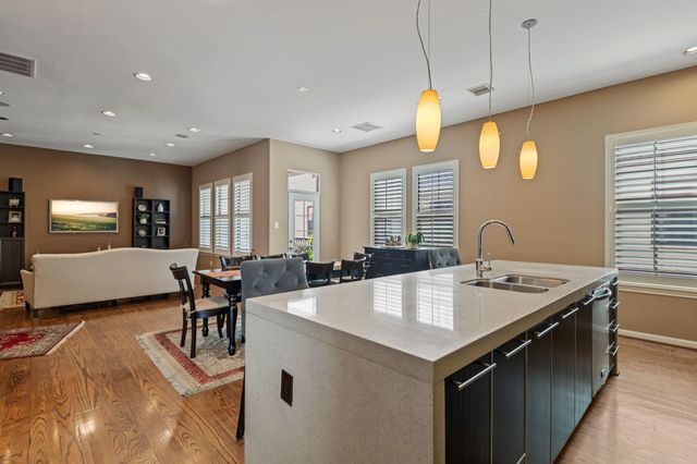 3935 Gibson Street, Houston, TX 77007