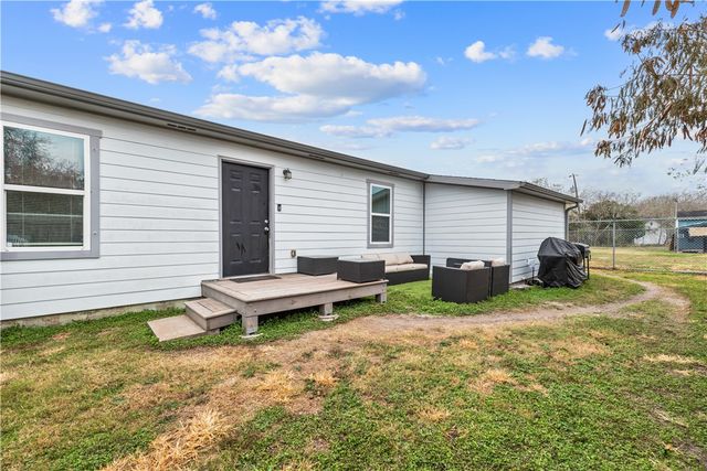 3009 Blake, Corpus Christi, TX 78405