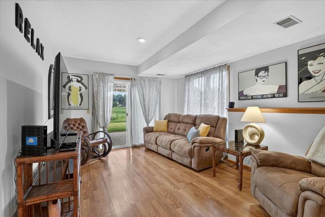 2306 Pine View Lane, Janesville, WI 53546