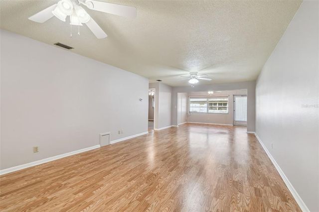 11200 102ND AVENUE 33, Seminole, FL 33778