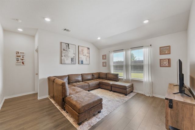 144 Silver Charm Lane, Caddo Mills, TX 75135