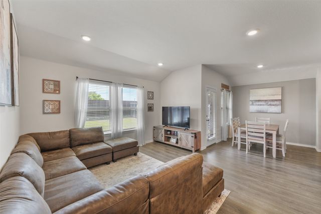 144 Silver Charm Lane, Caddo Mills, TX 75135