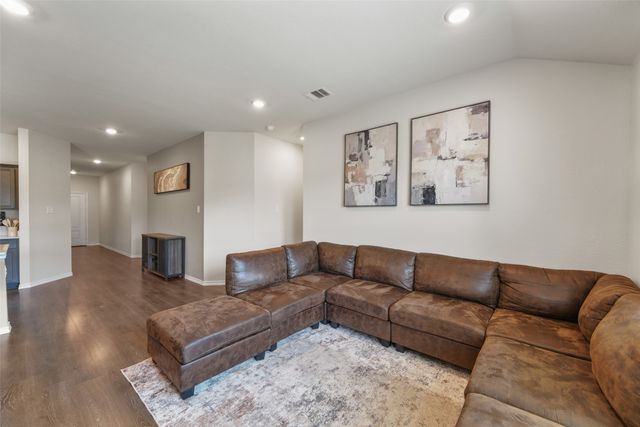 144 Silver Charm Lane, Caddo Mills, TX 75135