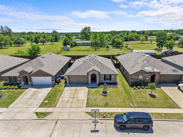 144 Silver Charm Lane, Caddo Mills, TX 75135