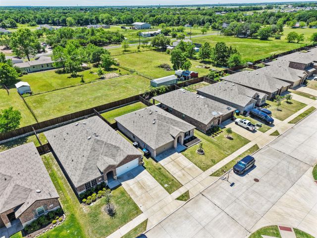 144 Silver Charm Lane, Caddo Mills, TX 75135