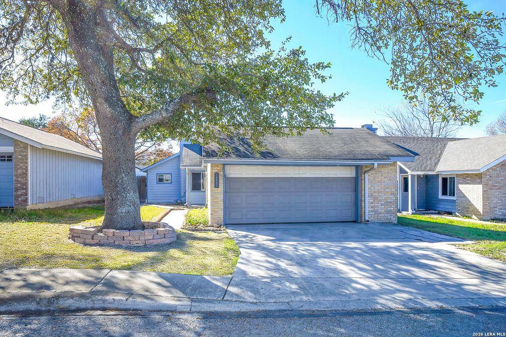 16607 Crested Butte, San Antonio, TX 78247