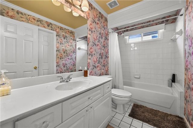 230 Ridge Bluff Lane, Suwanee, GA 30024