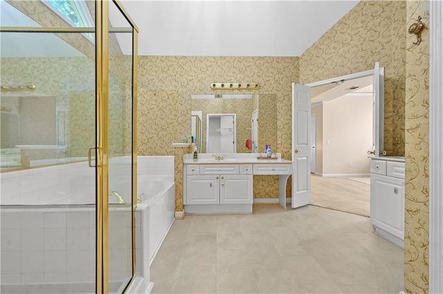 230 Ridge Bluff Lane, Suwanee, GA 30024