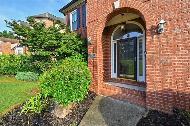 230 Ridge Bluff Lane, Suwanee, GA 30024