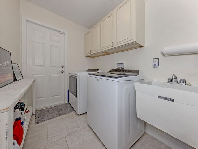 3453 DRYDEN STREET, North Port, FL 34288