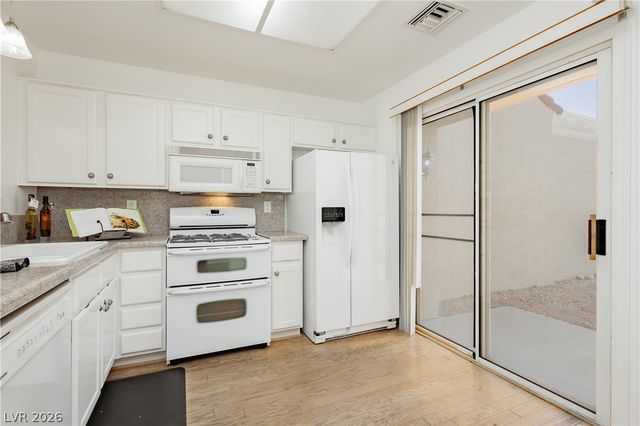 9424 Gold Mountain Drive, Las Vegas, NV 89134