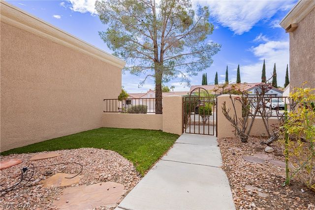 9424 Gold Mountain Drive, Las Vegas, NV 89134