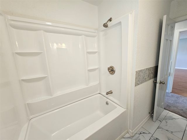 2023 E Illinois Avenue, Dallas, TX 75216