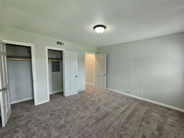 2023 E Illinois Avenue, Dallas, TX 75216