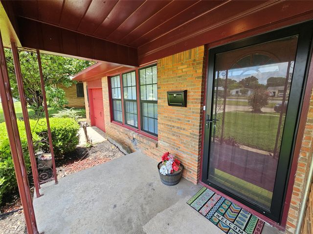 2023 E Illinois Avenue, Dallas, TX 75216