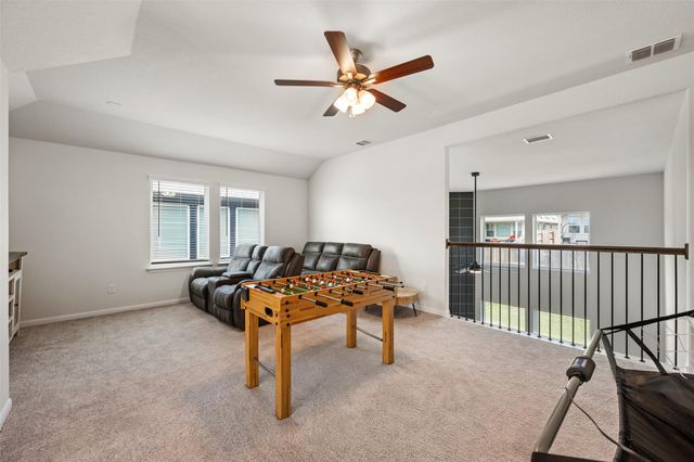 707 Sugar Cane RD, Buda, TX 78610
