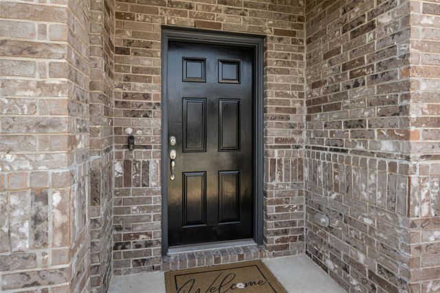 707 Sugar Cane RD, Buda, TX 78610