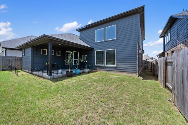 707 Sugar Cane RD, Buda, TX 78610