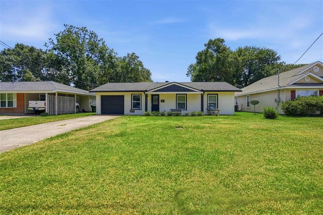 317 Overhill Drive, Lake Charles, LA 70605