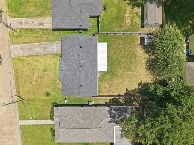 317 Overhill Drive, Lake Charles, LA 70605