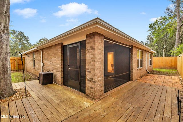 1617 Porpoise Drive, Ocean Springs, MS 39564