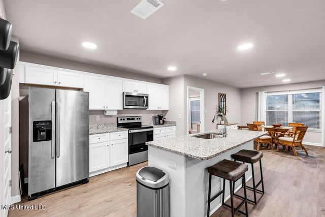 1617 Porpoise Drive, Ocean Springs, MS 39564